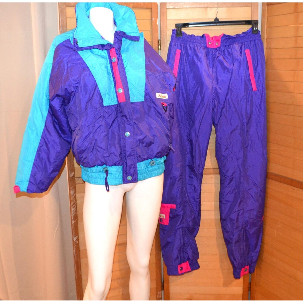 Vintage Ski Suit Snowmobile Suit Lodge Wear for A Snow Queen 1980s